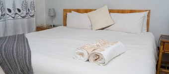 Impeccable 3-bed House in Joburg, 6km nr Sandton