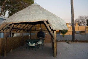 House | Outdoor dining