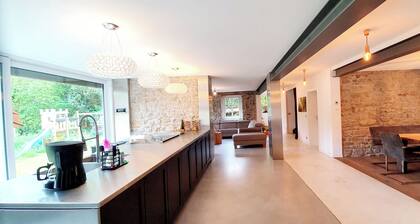 Bruce's Country House