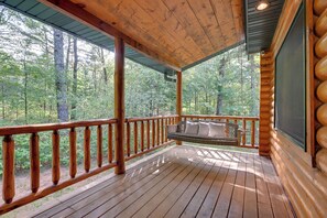 Terrace/patio - Cozy Arkdale Wood Cabin Near Petenwell Lake! (Arkdale)