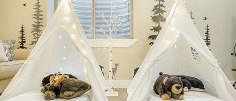 5 habitaciones, escritorio, wifi gratis y ropa de cama