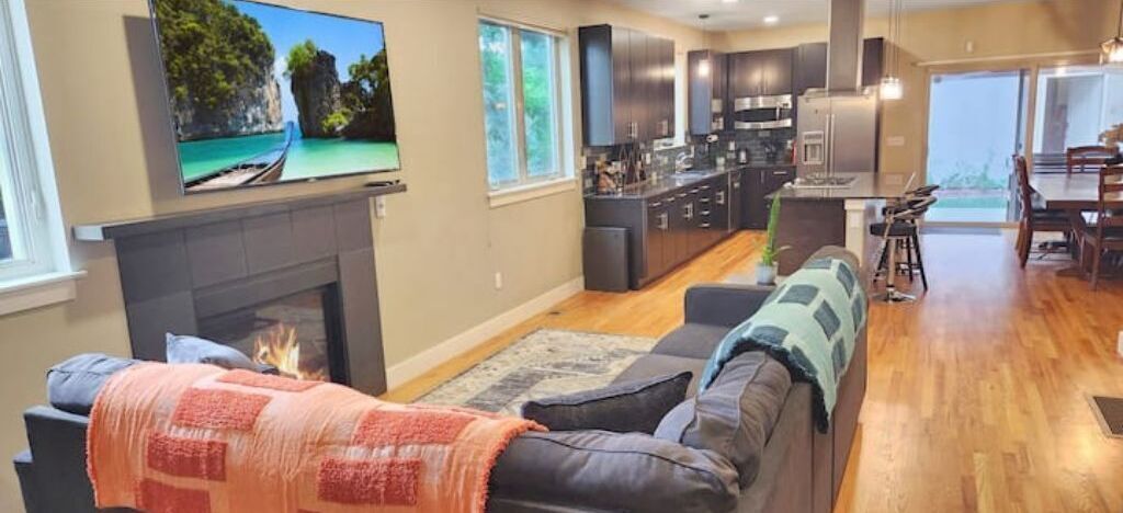 Smart TV, video games, DVD player, books