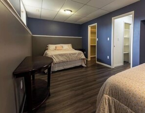 4 bedrooms, iron/ironing board, travel crib, free WiFi