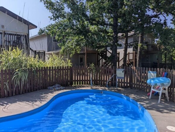 Piscina externa, piscina aquecida