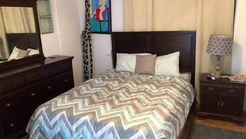1 chambre, fer et planche Ă repasser, Wi-Fi, draps fournis