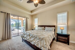 3 habitaciones, escritorio, tabla de planchar con plancha y wifi gratis 