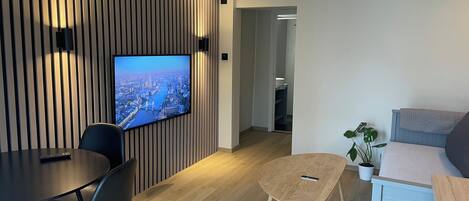 Studio | Dining