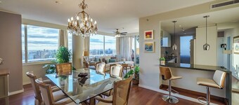 Lujoso Apartamento Familiar en el Area mas Segura y Corporativa de Asunción