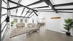 Smart TV, fireplace, ping pong