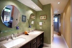 Bathroom - Pimento Hall - Hermosa Cove (Ocho Rios)