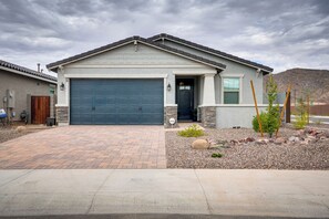 Exterior - Furnished Patio! Family Retreat in Buckeye Verrado (Litchfield Park)