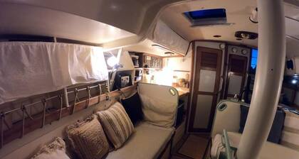 Traditional sailboat, comfortable and quiet