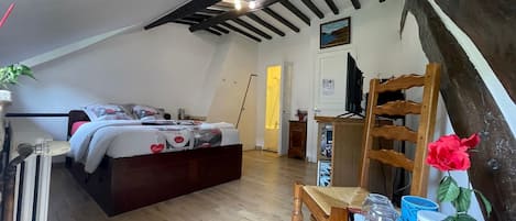 1 chambre, fer et planche Ă repasser, accĂšs au Wi-Fi (inclus)