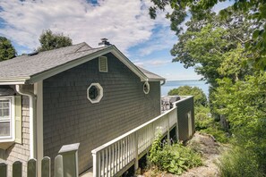 Property grounds - Bayfront Plymouth Gem w/ Sunroom, Steps to Shore! (Plymouth)