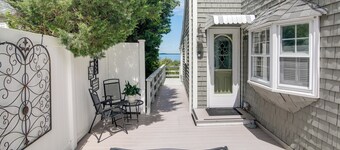 Bayfront Plymouth Gem w/ Sunroom, Steps to Shore!