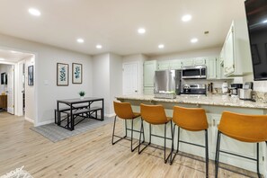 Fridge, microwave, stovetop, dishwasher - Modern Condo in St George's Sports Village (St. George)