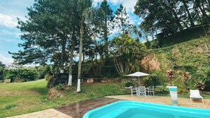 Pool - Chalé Ipê Amarelo, Dentro da Mata Atlântica, 1hr de SP - Petfriendly (Juquitiba)