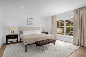 4 Schlafzimmer, Zimmersafe, Bügeleisen/Bügelbrett, Reisekinderbett