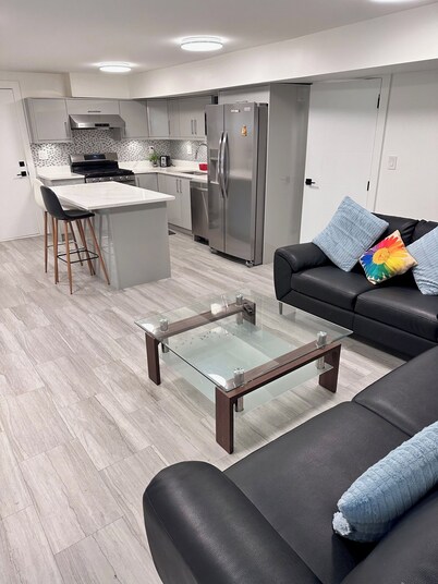 RESORT TYPE 2 BED 2 BATH SUITE IN A VERY LARGE HOME IN DELTA, BC