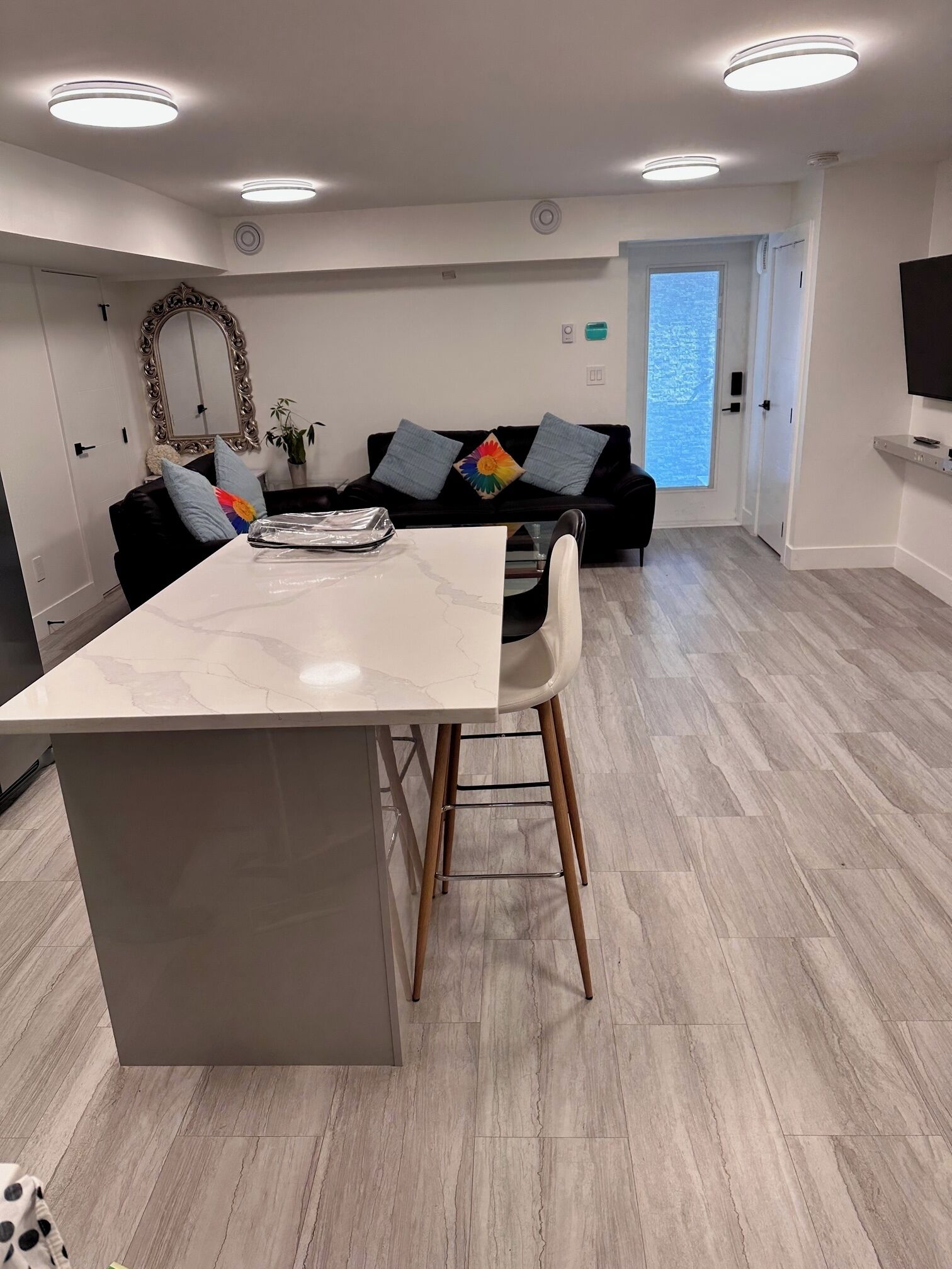Resort Type 2 Bed 2 Bath Suite In A Very Large Home In Delta, Bc - 써리