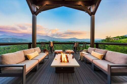 Private Pool/Hot Tub/VIEWS/Game Room/Theater/Luxury - Jackpot