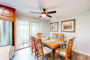 Dining - Mountain-view home with deck, Pool Table , sunroom, grill, & washer/dryer (Newland)