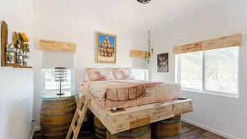 1 soverom, strykejern/-brett, wi-fi (inkludert) og sengetøy