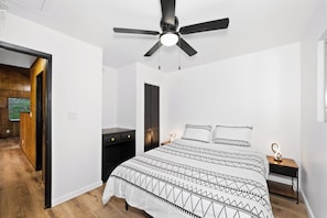 3 Schlafzimmer, Bügeleisen/Bügelbrett, WLAN, Bettwäsche