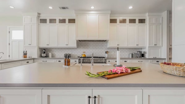 單棟房屋 (5 Bedrooms) | 內部