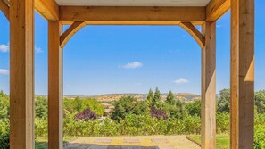 House (5 Bedrooms) | Interior - Cooperage by Avantstay Vineyard, Views, Soccer (Paso Robles)