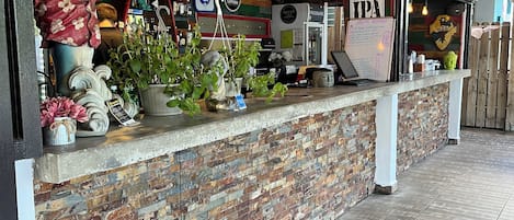 酒吧(店内)