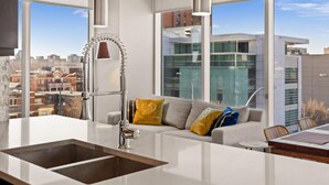 Apartment | 4 bedrooms - Modern Calgary Apartments (Calgary)