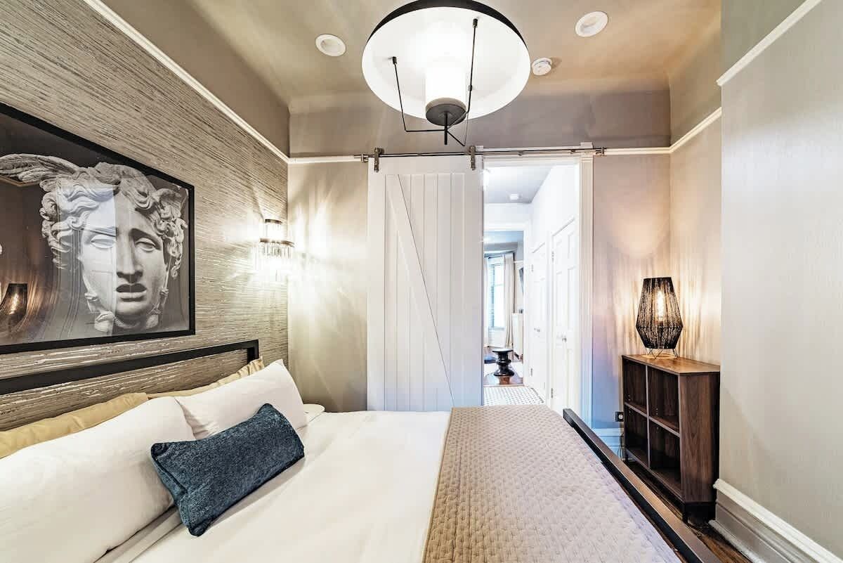 1 غرفة نوم ومكواة/لوح كي وواي فاي وملاءات أسرّة