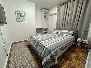 3 bedrooms, iron/ironing board, free WiFi, bed sheets - Casa Camino Buye 1st floor (Cabo Rojo)