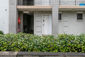 Exterior detail - K Luxe Apartment 1 (Sandton)