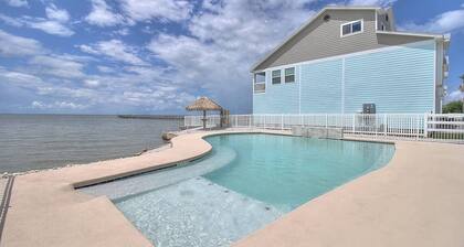 Paradise on Copano Bay ~ Complementary Kayaks ~ Pier and Pool
