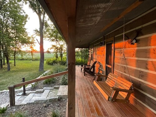 Flint Hills Double Delight: Fur N Feathers Lodging