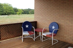 Property grounds - First Monday ~New to VRBO~ Brasher Family Farm: Roughly 6 miles to First Monday (Grand Saline)