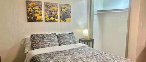 1 bedroom, WiFi, bed sheets