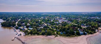 Port Elgin. New Houses Near Huron Lake