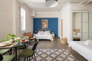 Iron/ironing board, WiFi (free) - The Printhouse Downtown Studio 10 (Haifa)