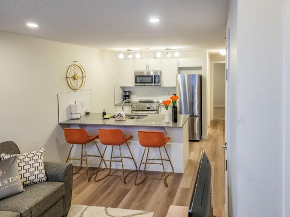 Apartment | 1 bedroom - Calgary. New 1 BR Apartments in Cranston (Calgary)