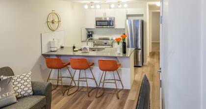 Calgary. New 1 BR Apartments in Cranston