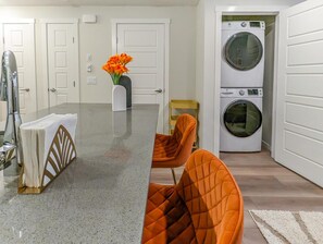 Apartment | 1 bedroom - Calgary. New 1 BR Apartments in Cranston (Calgary)