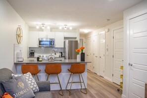 Apartment | 1 bedroom - Calgary. New 1 BR Apartments in Cranston (Calgary)