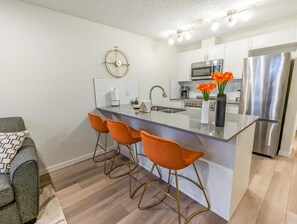 Apartment | 1 bedroom - Calgary. New 1 BR Apartments in Cranston (Calgary)