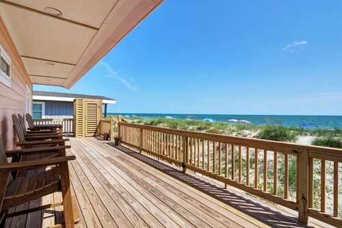 West End Gulls~ Guest Favorite ~ Beach Access ~ Astonishing Views