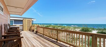 West End Gulls~ Guest Favorite ~ Beach Access ~ Astonishing Views