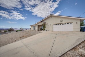 Exterior - Views & Fenced Yard: Lake Havasu City Home! (Lake Havasu City)