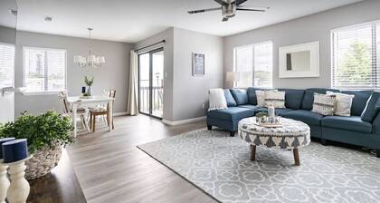 2 blocks to FSU,Campus tours/visits,King bed,Gated community w/2 pools,Free park